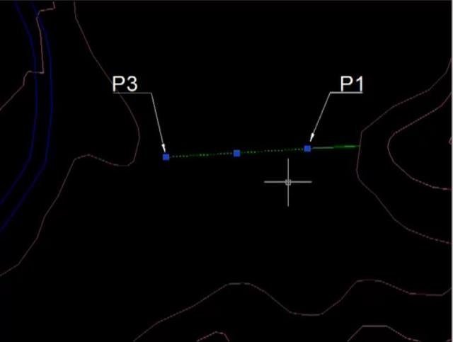 Permite extender entidades pero añadiendo nuevos tramos de ese entidad para conseguir llegar hasta la entidad limite. De esta forma se mantienen los vértices existentes en la polilínea a extender.